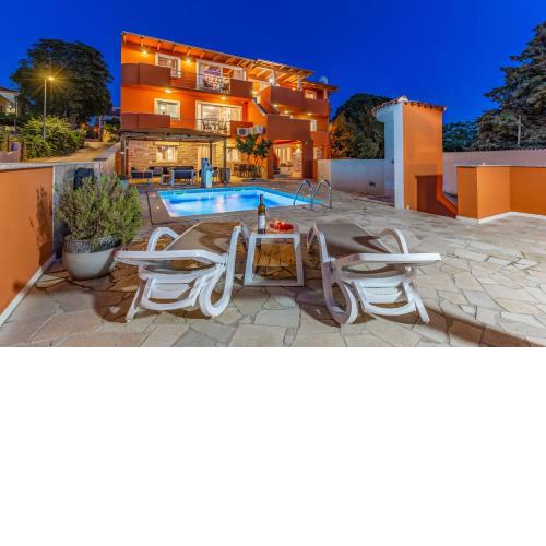 Apartments Larst