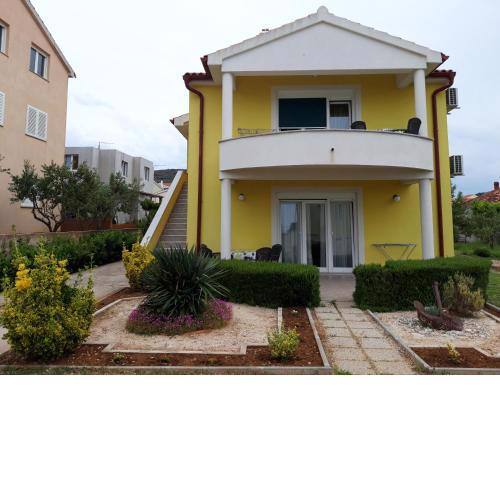 Apartments Laura i Angelina