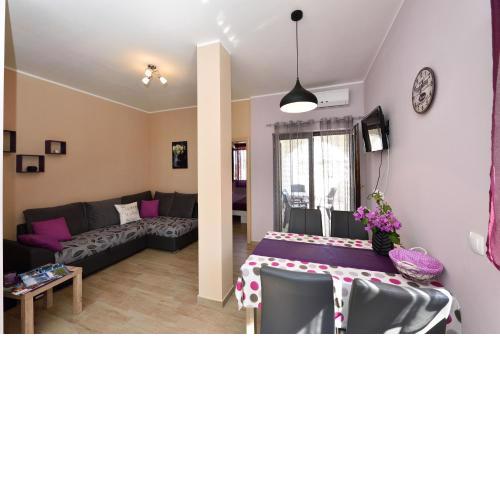 Apartments Lavanda - free parking and grill