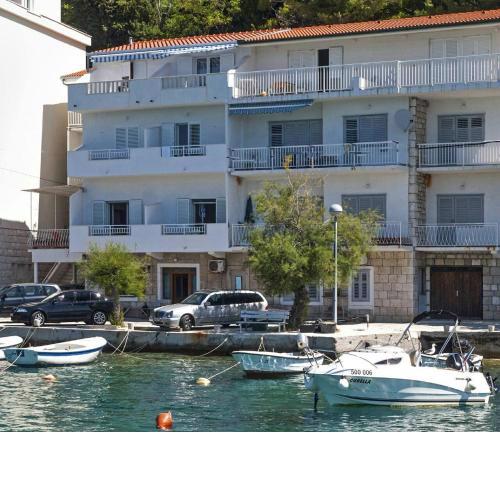 Apartments Ljiljana