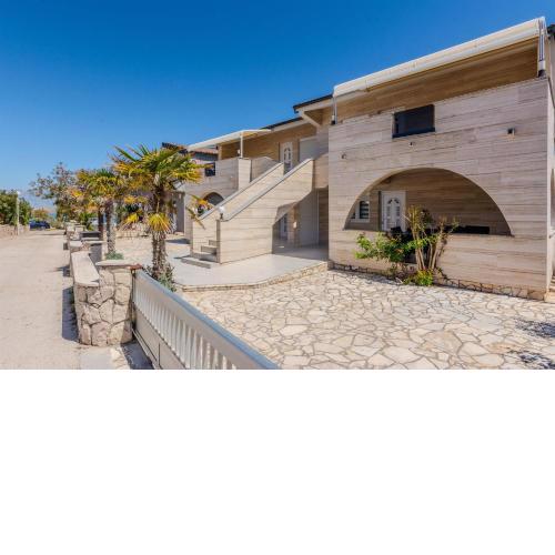Apartments Lucica