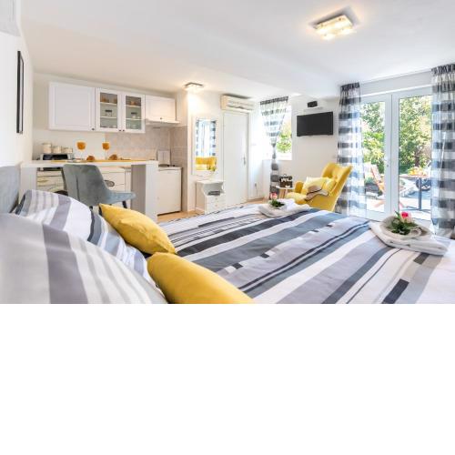 Apartments Luna