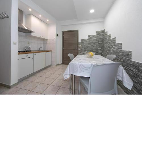 Apartments Maja