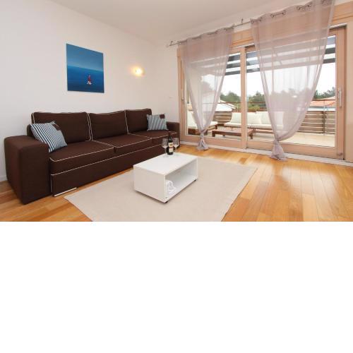 Apartments Makado