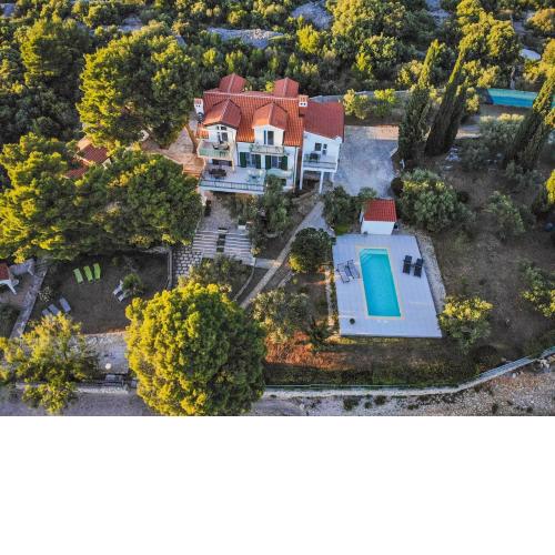 Apartments Mara
