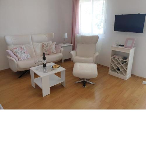 Apartments Mare