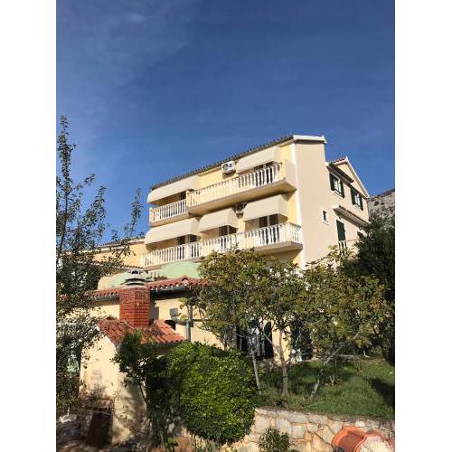 Apartments Marina