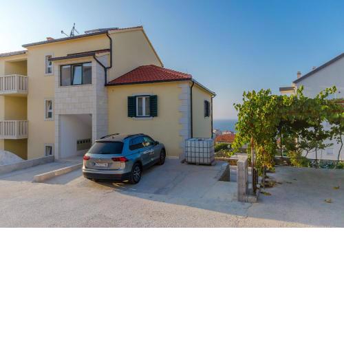 Apartments Marina