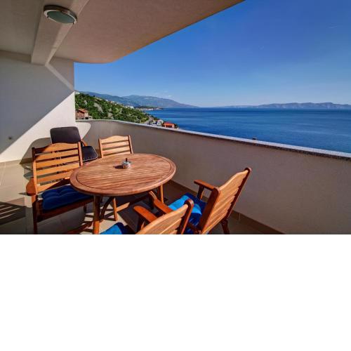 Apartments Maris Senj 2