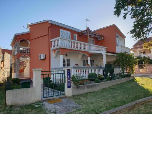 Apartments Martinović By The Sea