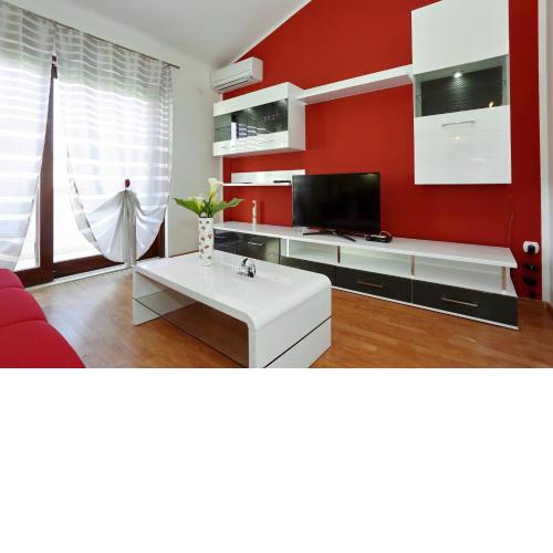 Apartments Maslina Božava