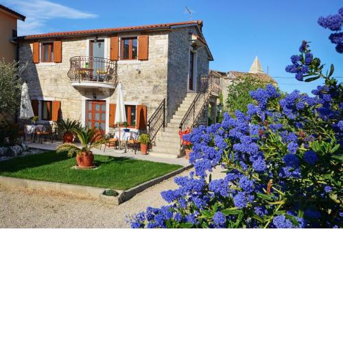 Apartments Maslina for max 8 persons with garden, Baderna 12km from Poreč