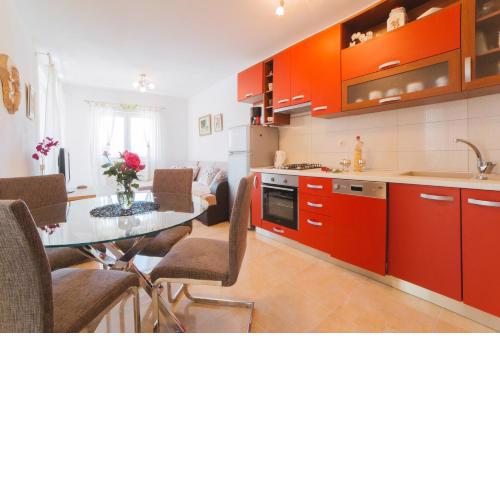 Apartments Miamare