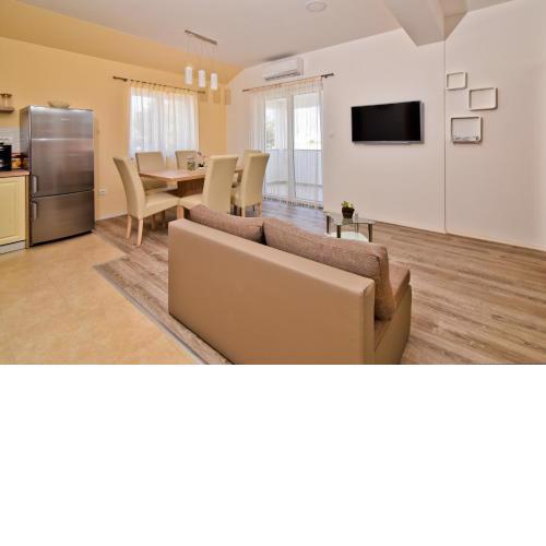 Apartments Mica