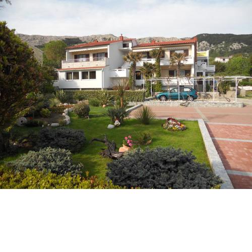 Apartments Mihalić
