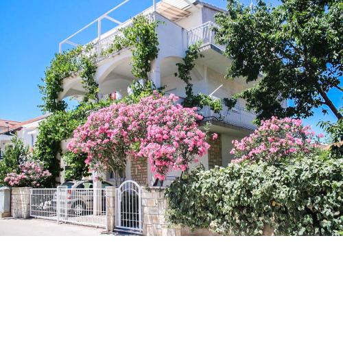 Apartments Milka