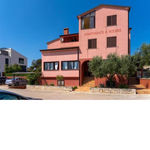 Apartments Miri Vrsar