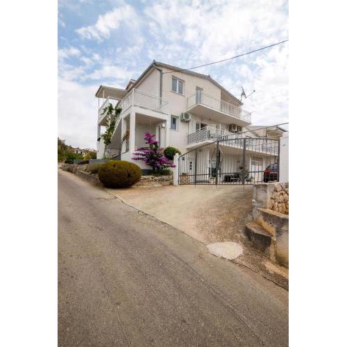 Apartments Mirjana