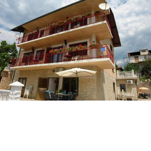 Apartments Nikolina