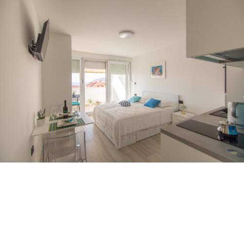 Apartments Nona Draga
