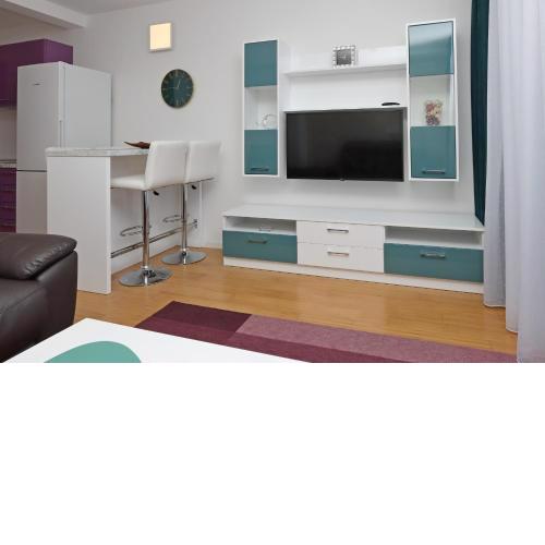 Apartments Novalja West