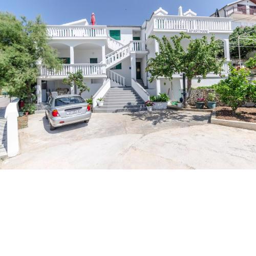 Apartments Olivera