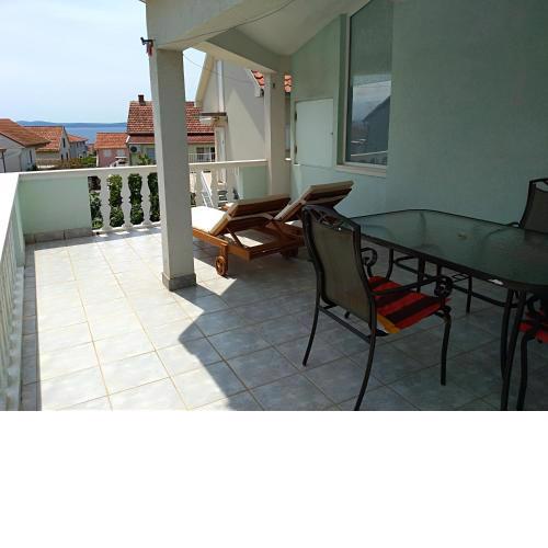 Apartments Otok
