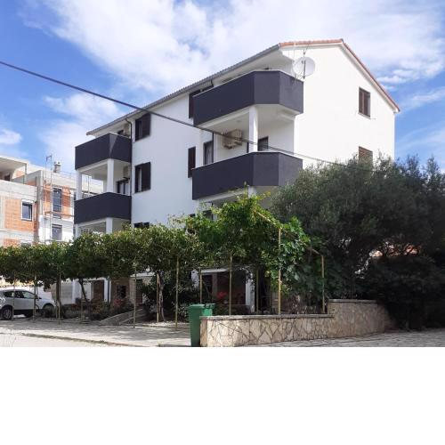 Apartments Parać