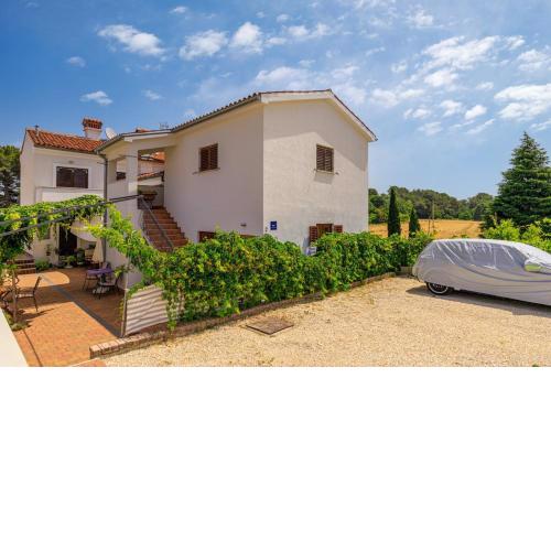 Apartments Pernar