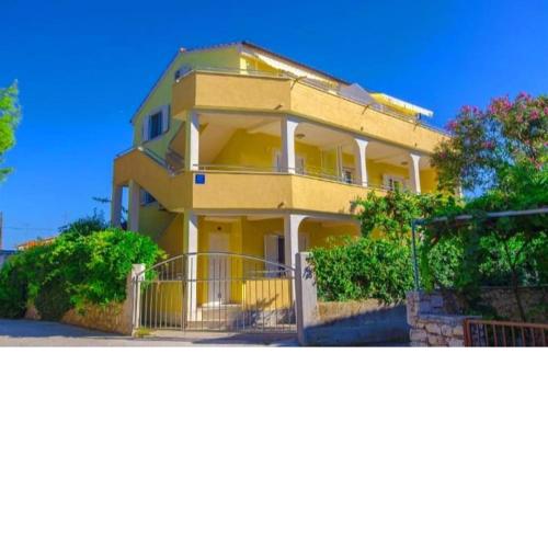 Apartments Petrovic