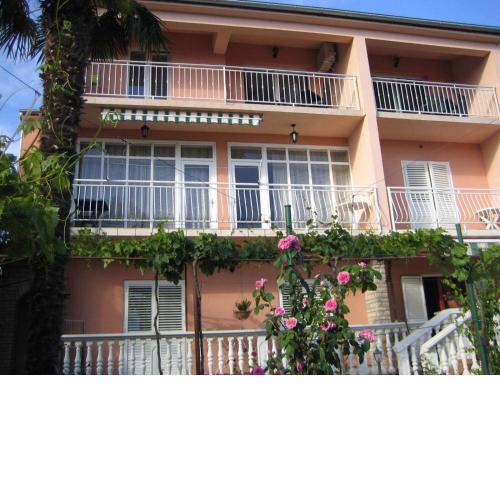Apartments Renato