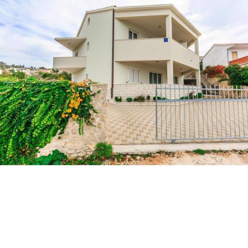 Apartments Rogulj