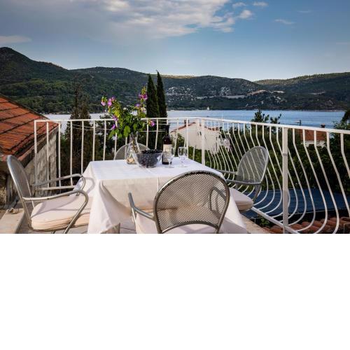 Apartments & Room Eva Slano
