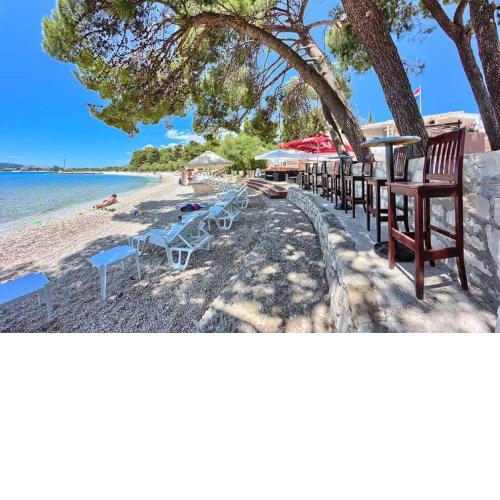 Apartments & Rooms Seaside