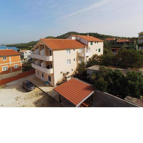 Apartments Rucmarin