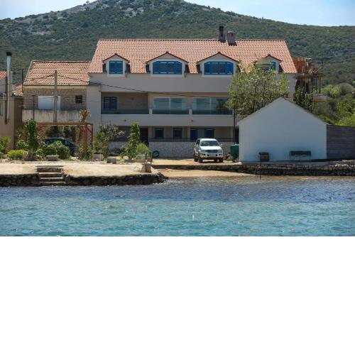 Apartments Seafront
