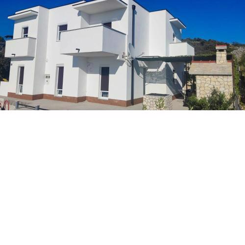 Apartments Sealine