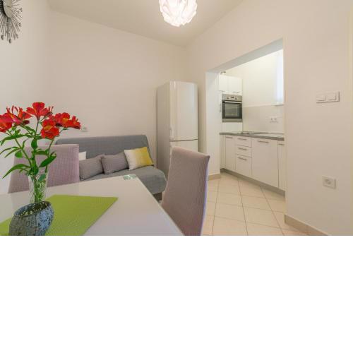Apartments Tolic