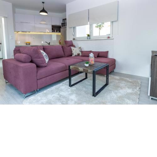 Apartments Tomana