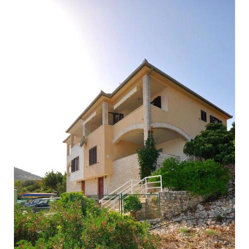 Apartments Val