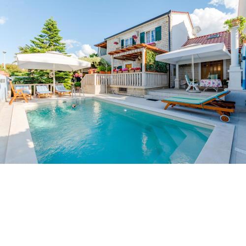 Apartments Villa Camellia - Adults Only