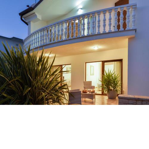 Apartments Villa Rosi