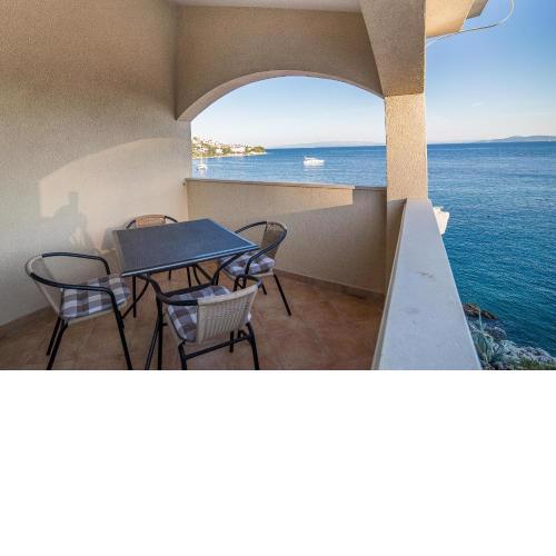 Apartments Villa Sea 1838