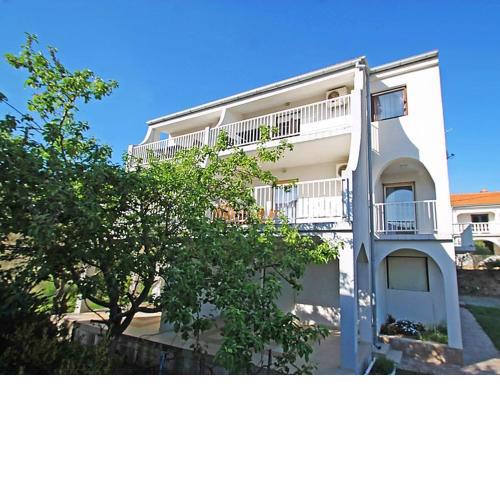 Apartments with a parking space Banjol, Rab - 11381
