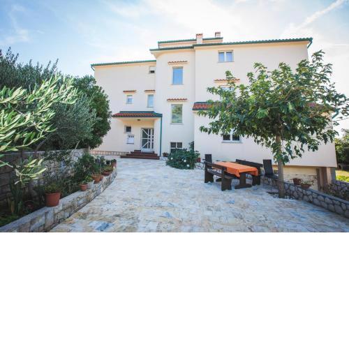 Apartments with a parking space Barbat, Rab - 16245