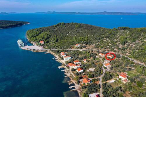 Apartments with a parking space Brbinj, Dugi otok - 8160