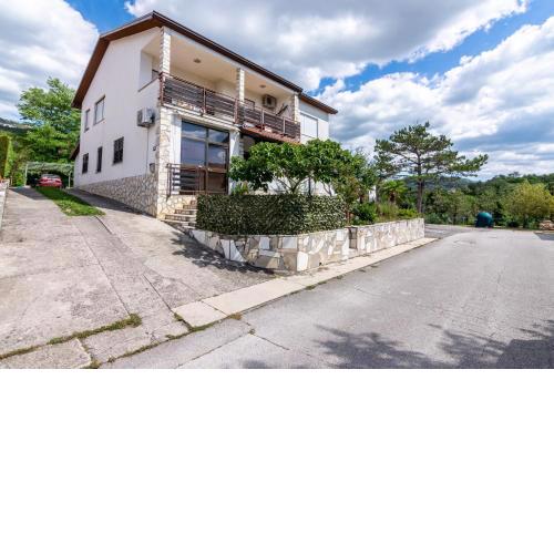 Apartments with a parking space Buzet, Central Istria - Sredisnja Istra - 17562