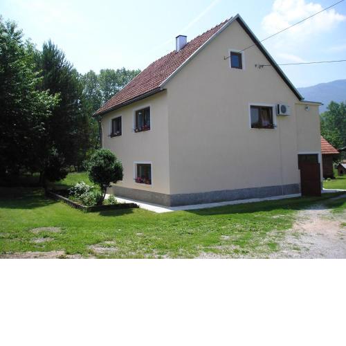 Apartments with a parking space Covici, Velebit - 15864