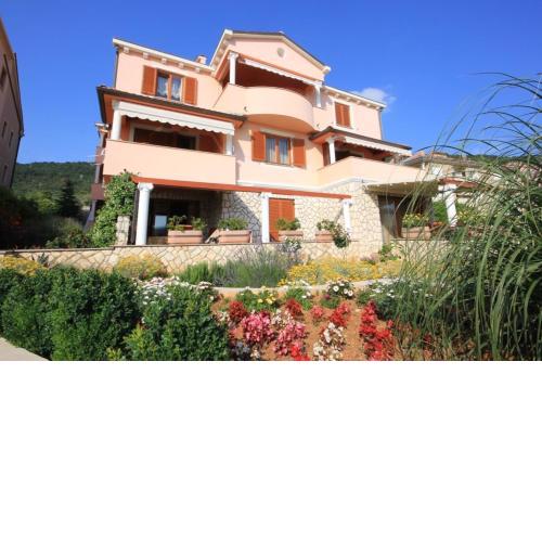 Apartments with a parking space Cres - 7985
