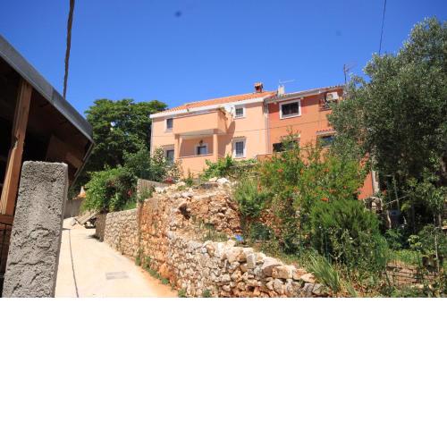 Apartments with a parking space Cunski, Losinj - 8010